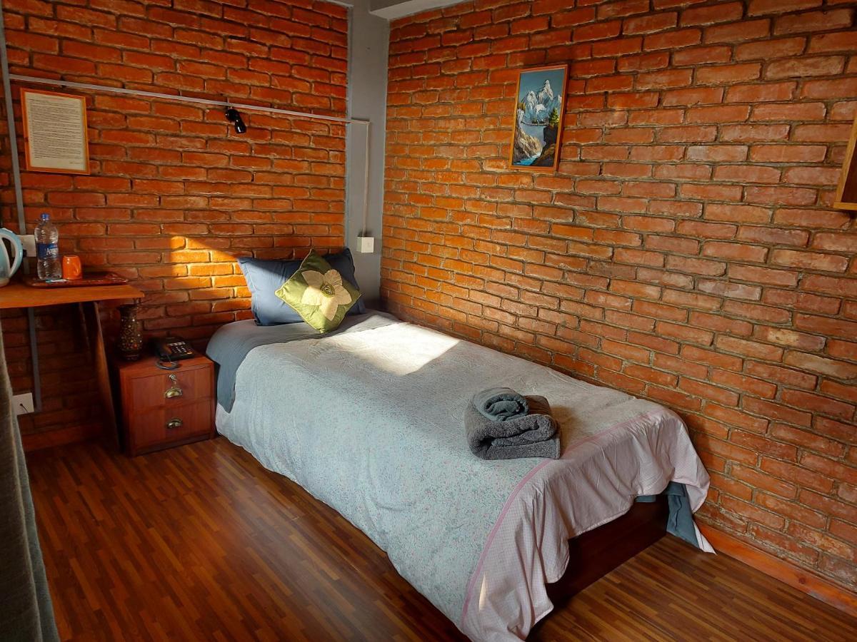 Cafe Beyond And Guest House Bhaktapur Exterior photo